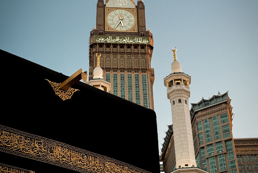 Insha Travel December 2026 Umrah Package — EgyptAir flights from Manchester, from £1,675 per person