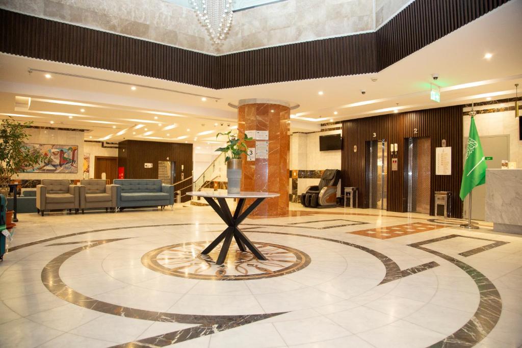 Lobby and reception at Artal Taiba Hotel