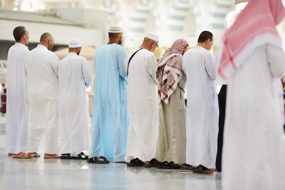 Pilgrims gathered in worship on the plain of Arafat during Hajj