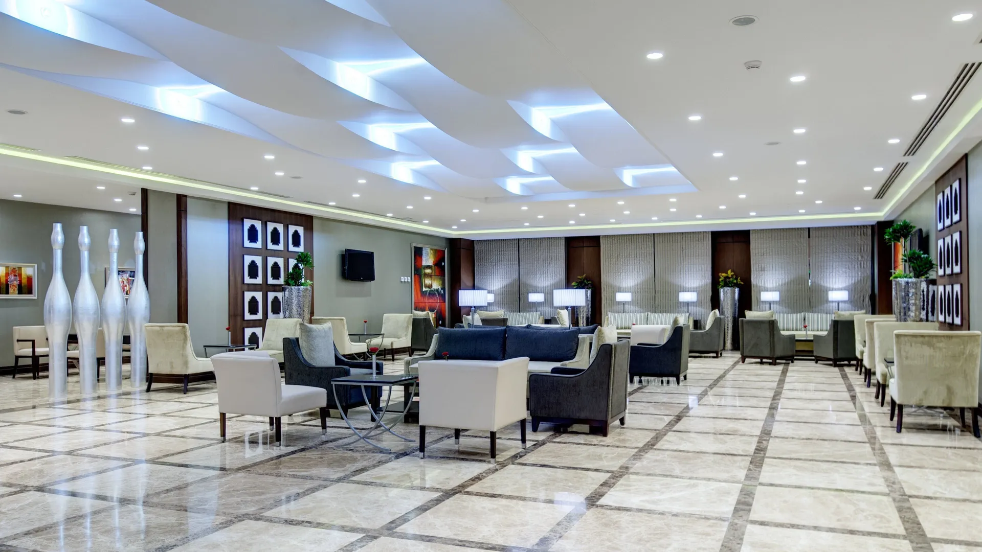 Crowne Plaza Madinah exterior second view
