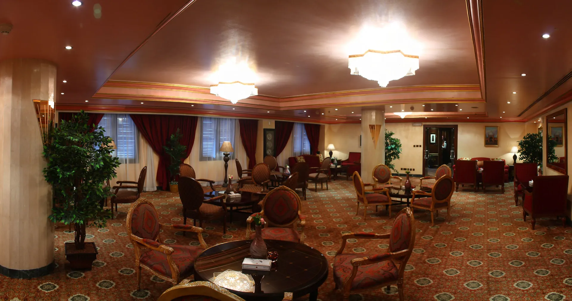 Executive Twin Room 2 Queen Beds City View at Dallah Taibah Hotel
