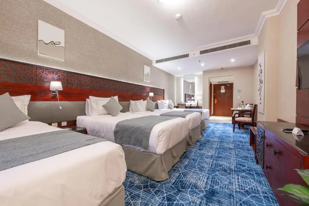 Shaza Regency Plaza — Madinah