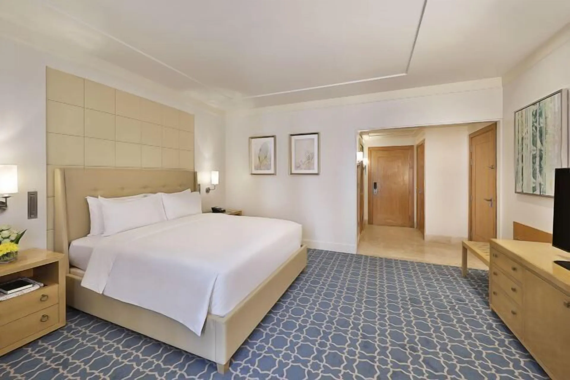 Accessible Queen Room at Hilton Hotel & Convention Jabal Omar Makkah