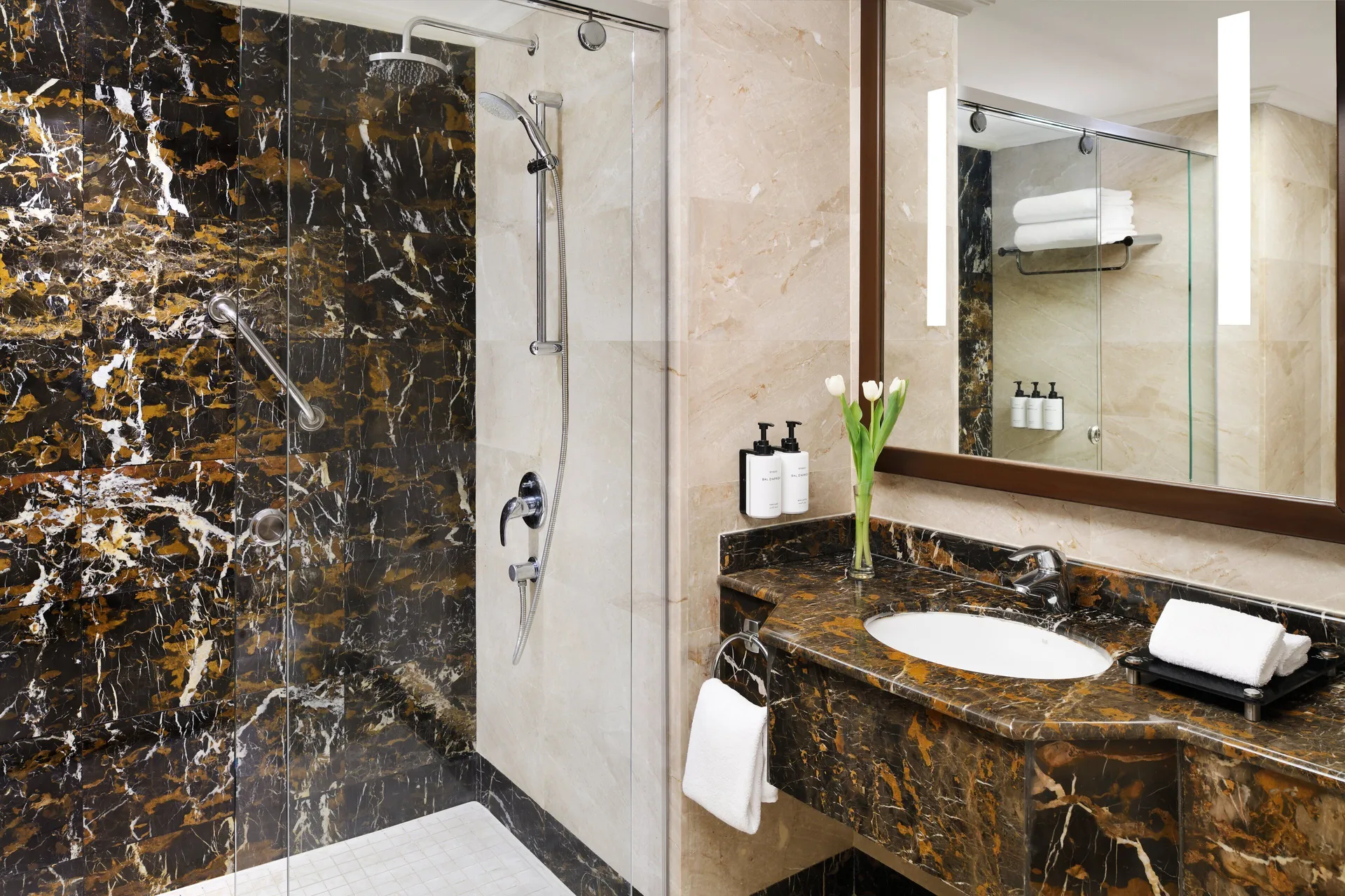 Classic Room, 2 Single Beds at InterContinental Dar Al Hijra Madinah