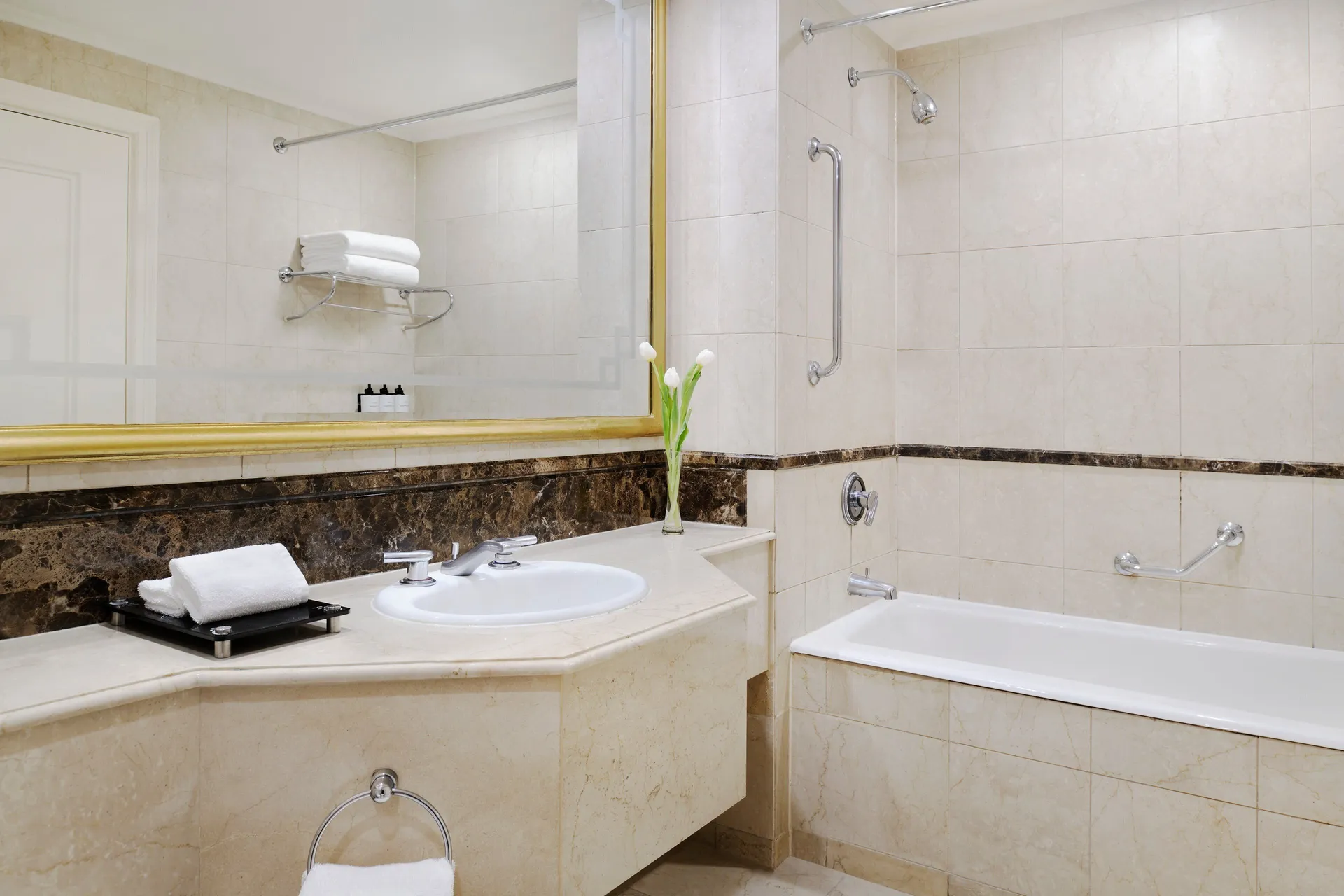 Suite, 3 Bedrooms, Smoking at InterContinental Dar Al Hijra Madinah