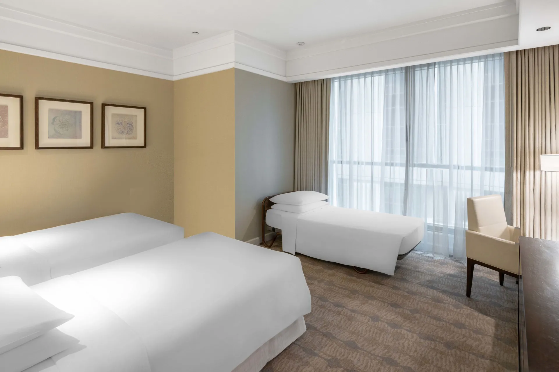 Room 3 Single Beds at Jabal Omar Hyatt Regency Makkah