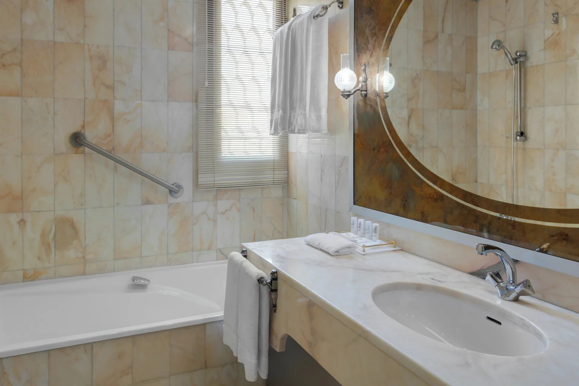 Standard Room, 2 Single Beds at Le Méridien Medina