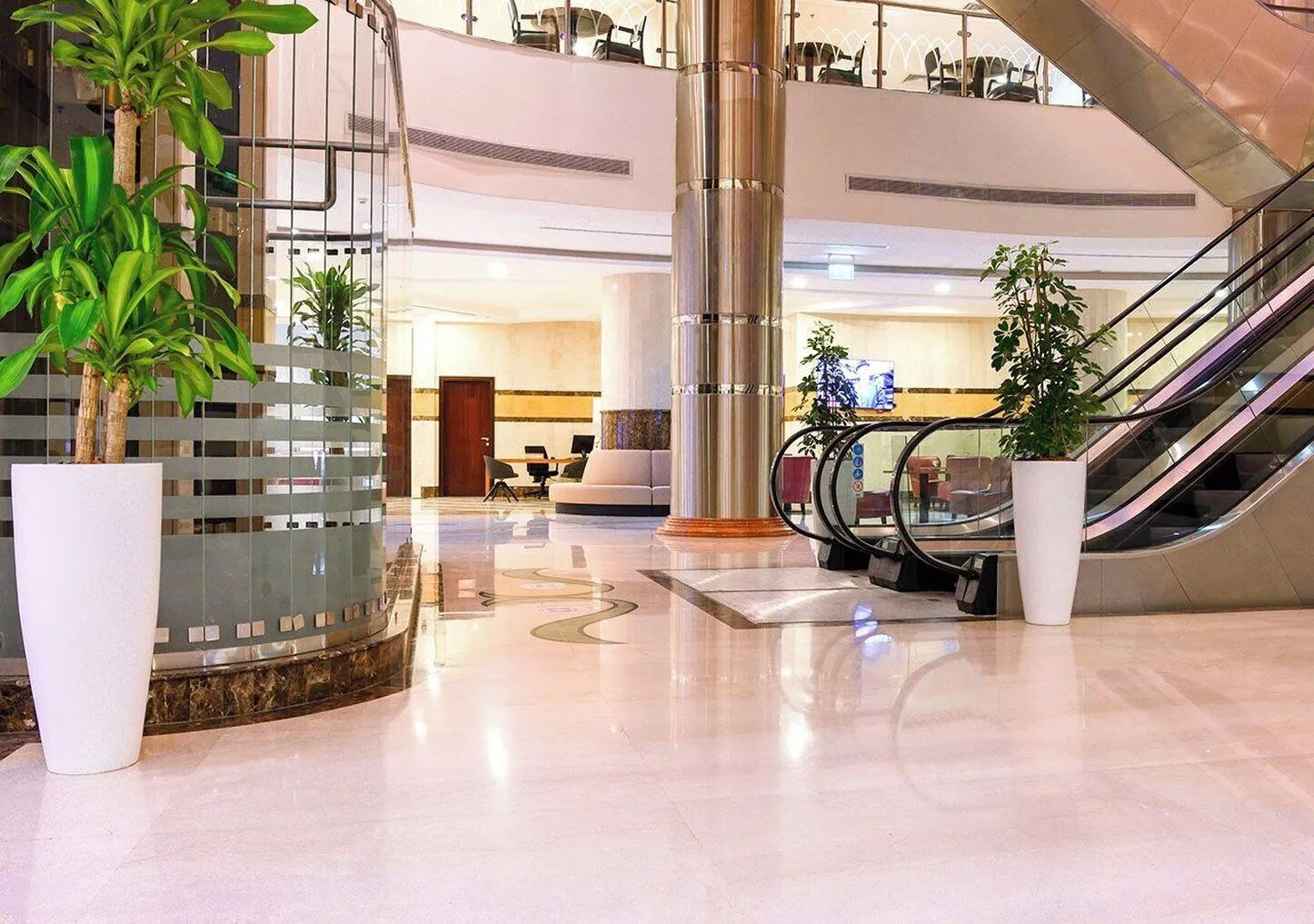 Lobby sitting area at M Hotel Al Dana Makkah by Millennium