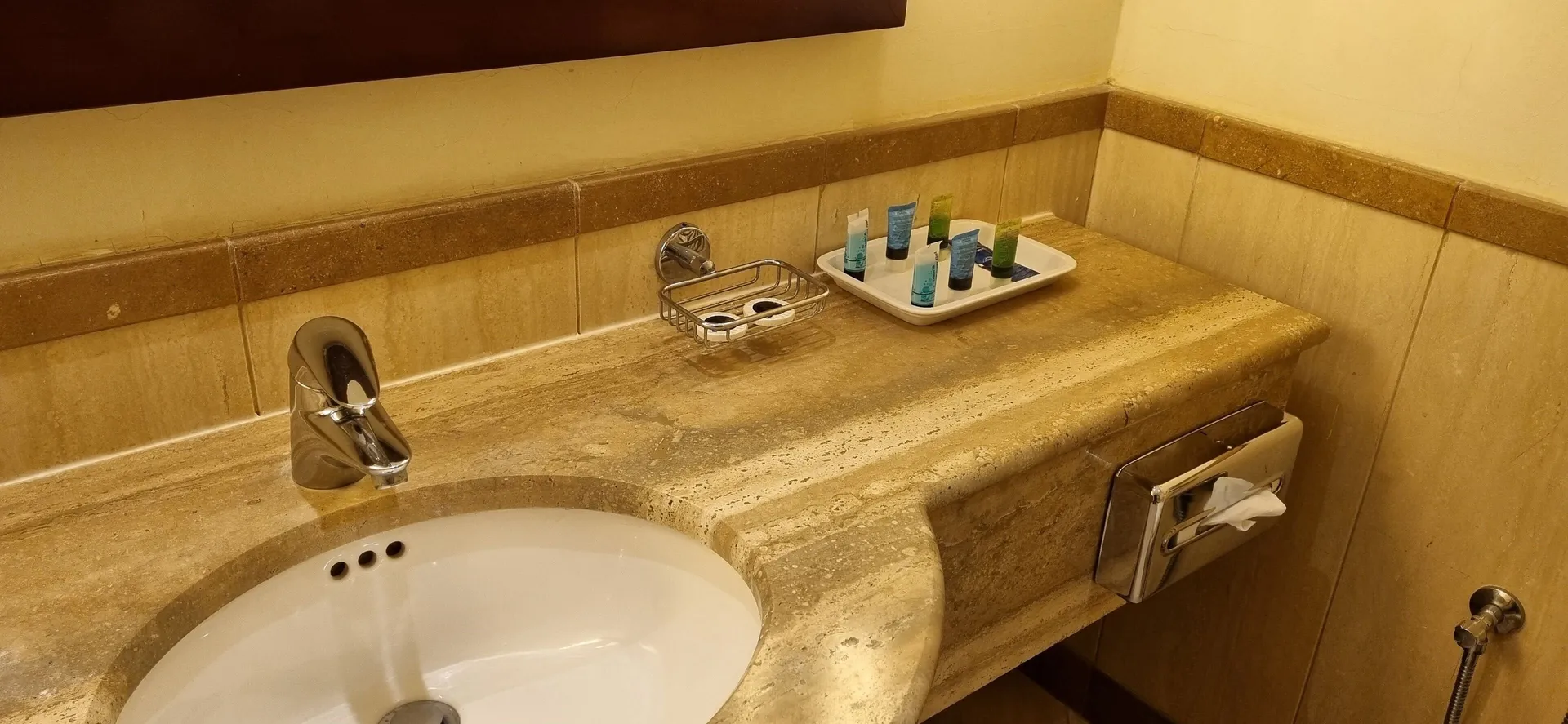 Suite, Multiple Beds, Corner at New Madinah Hotel