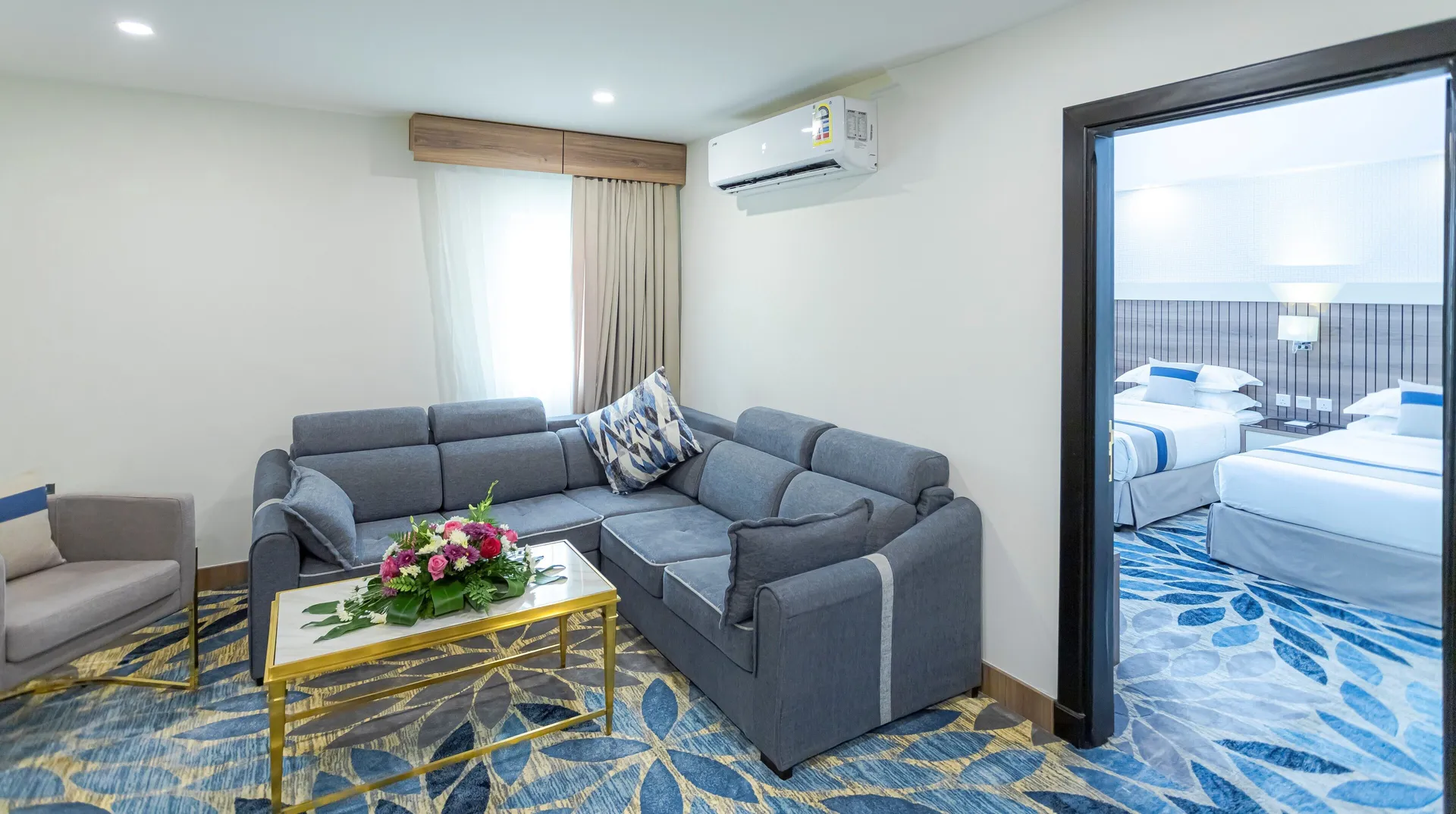 Season Star Hotel Madinah – 43-inch Smart TV with satellite channels, TV