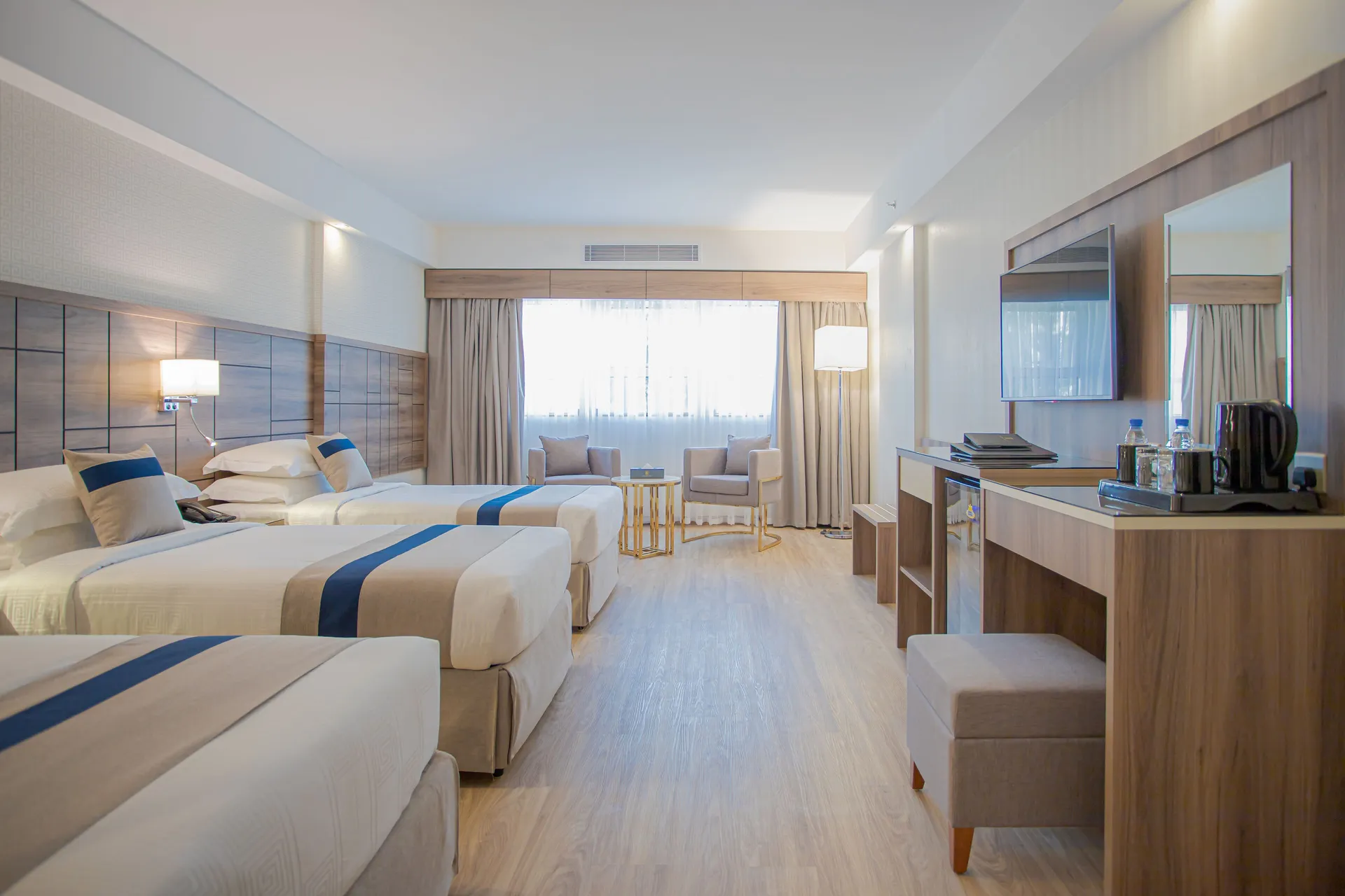 Season Star Hotel Madinah – Premium bedding, desk, minibar, in-room safe