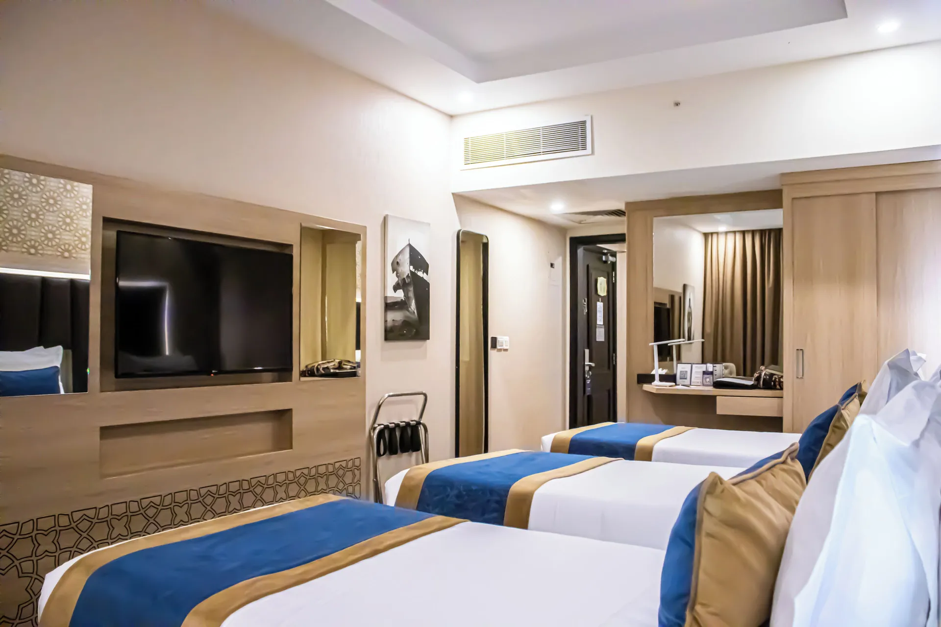Taba Al Salam Hotel – Triple Room