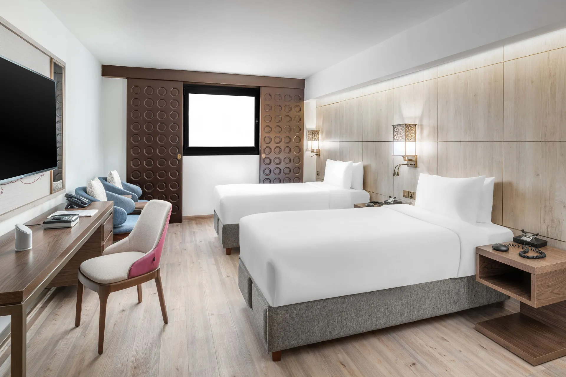 in-room safe, desk, 1 bedroom, minibar at Makarem Ajyad Makkah Hotel