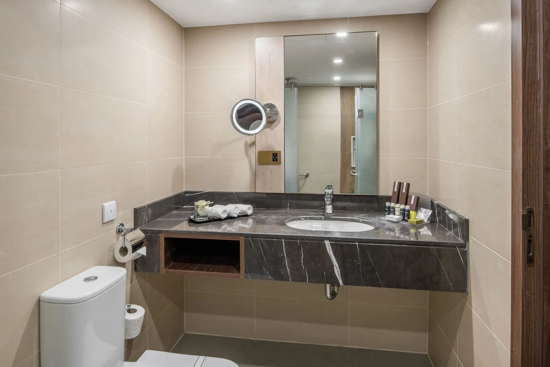 Deluxe Suite at Makarem Ajyad Makkah Hotel