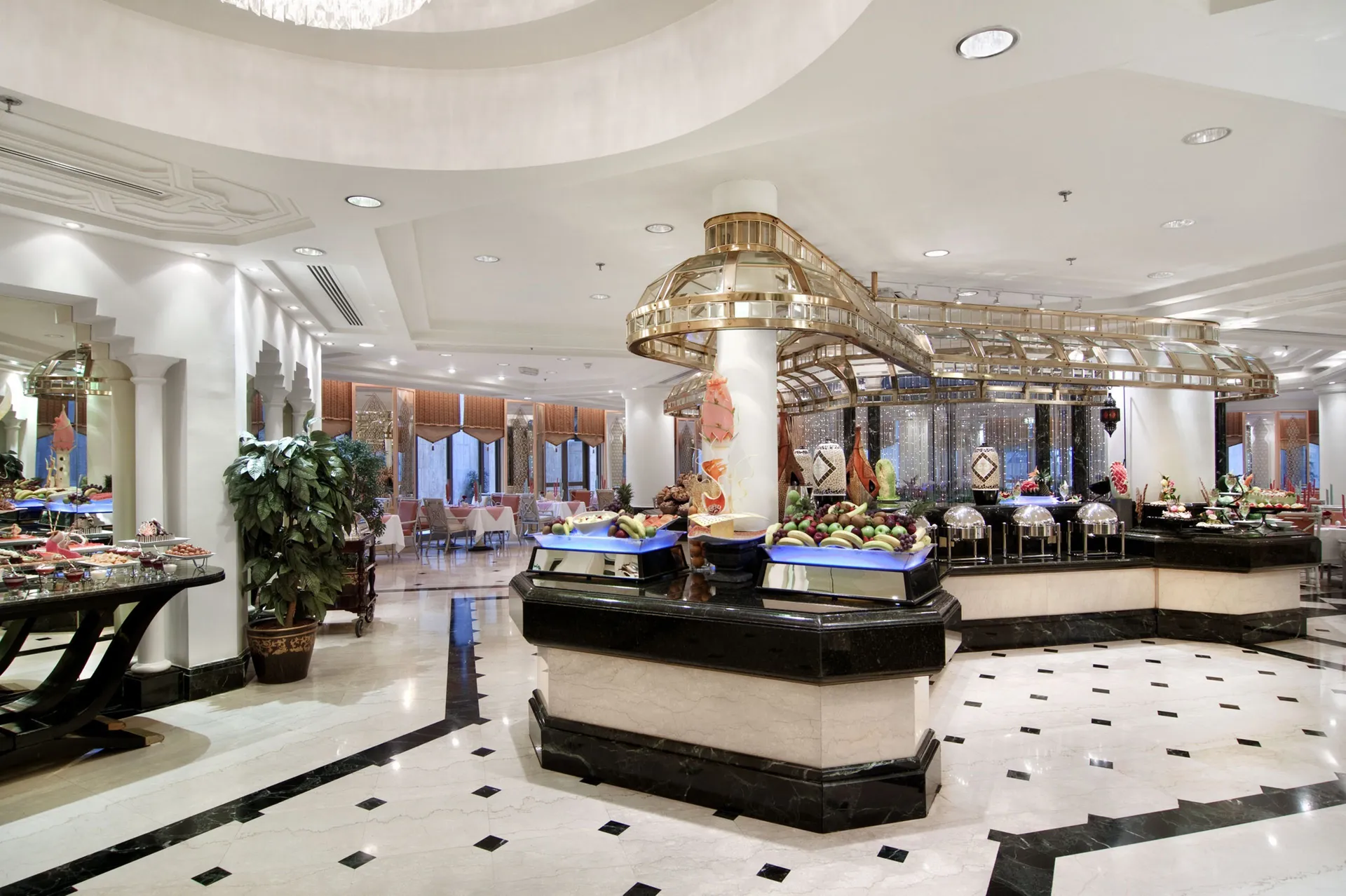 Buffet at Makkah Towers