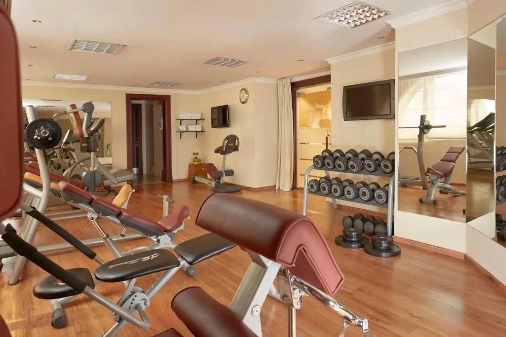 Gym at Maysan Al Harithia Hotel