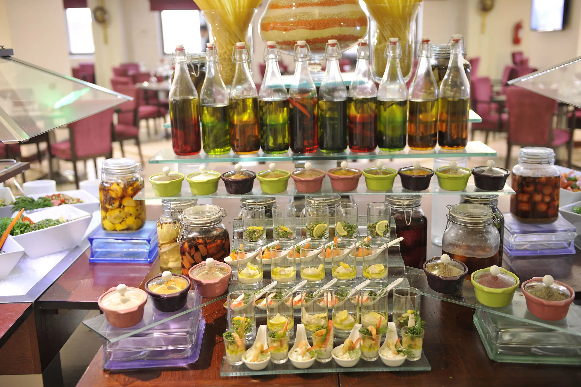 Al Multaqa Restaurant at Millennium Al Aqeeq Hotel