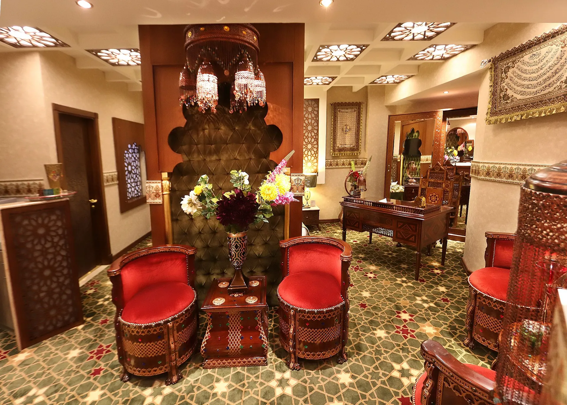 Nusk Al Madinah Hotel – In-Room Dining Service
