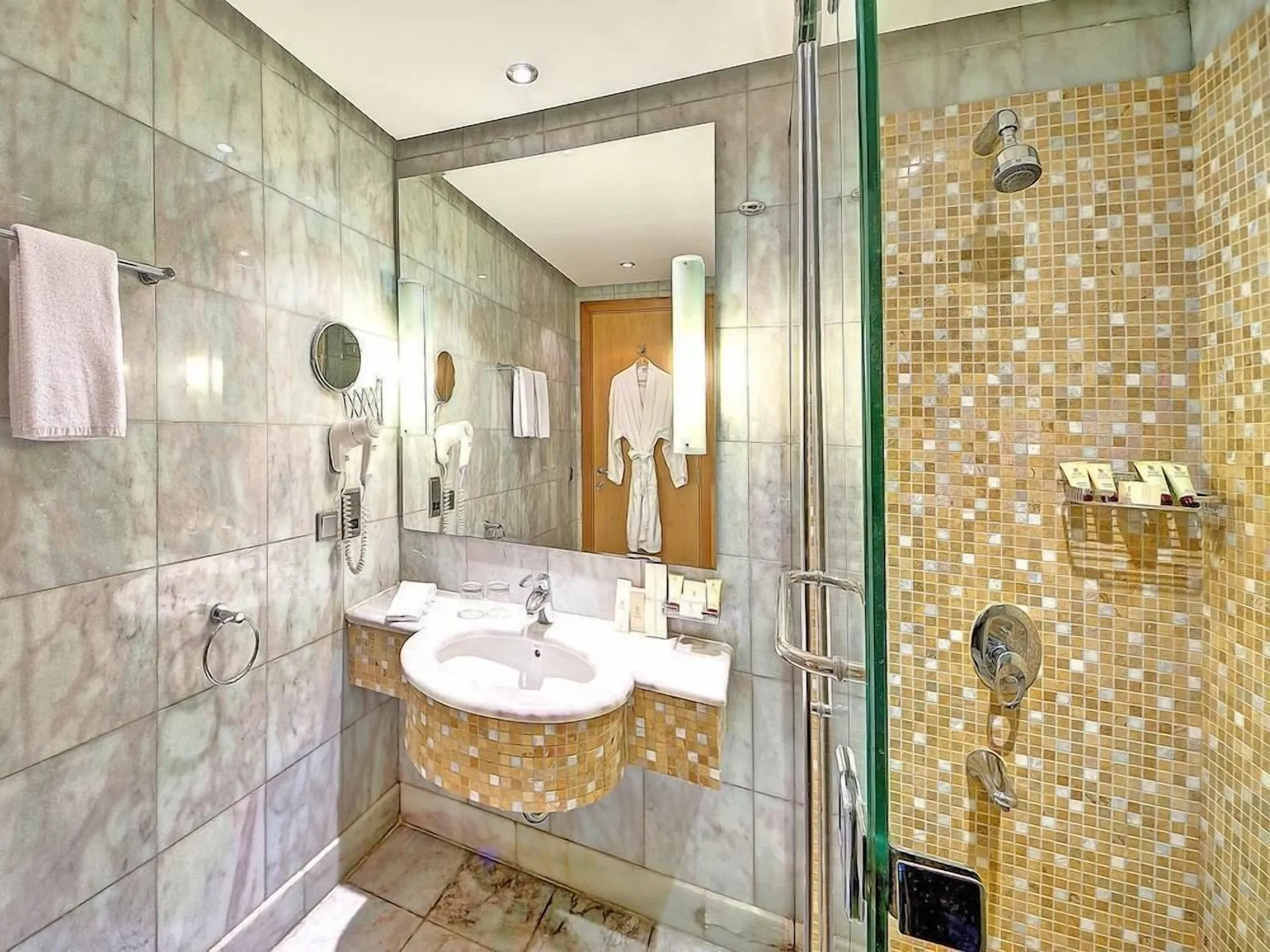Twin Room| Bathroom at Prestige Al Mashaer Hotel
