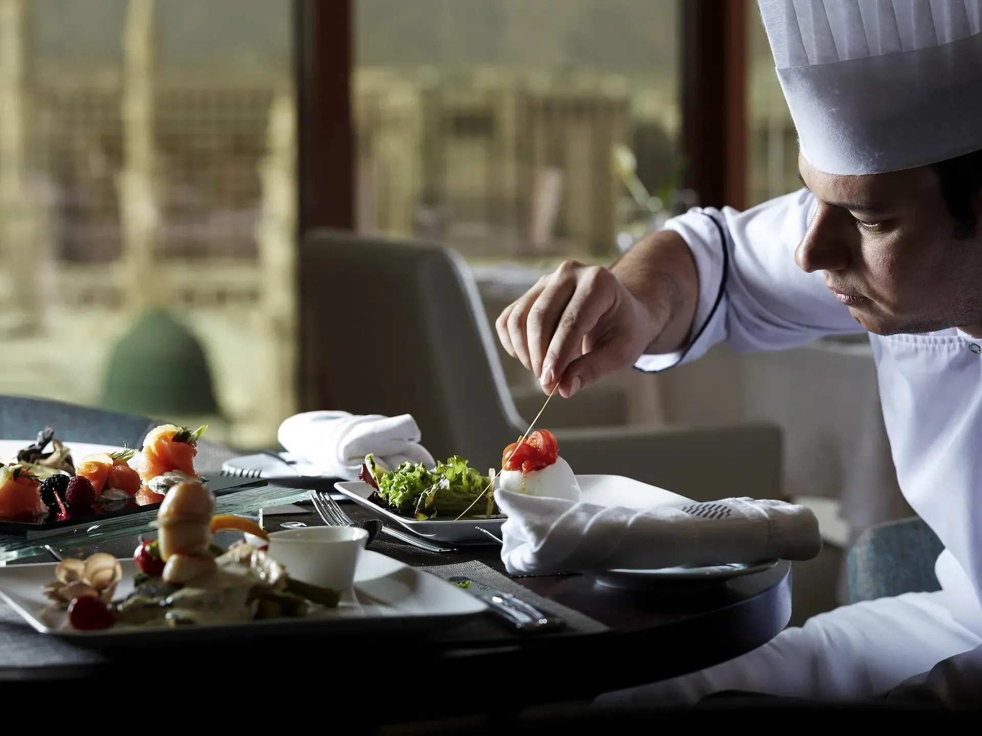 Pullman Zamzam Madina – El Mandara Restaurant