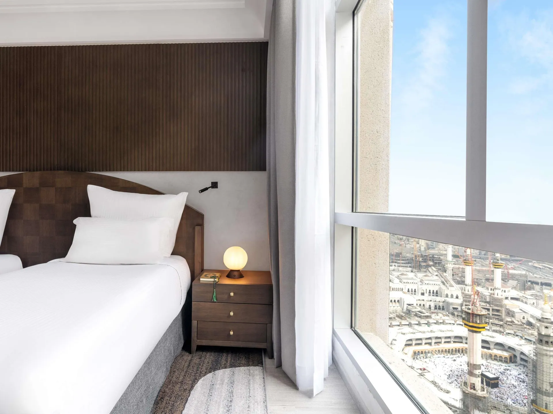 Partial Kaaba View, 2 Single Size Beds, Deluxe Executive Suite, 1 King Size Bed at Pullman ZamZam Makkah