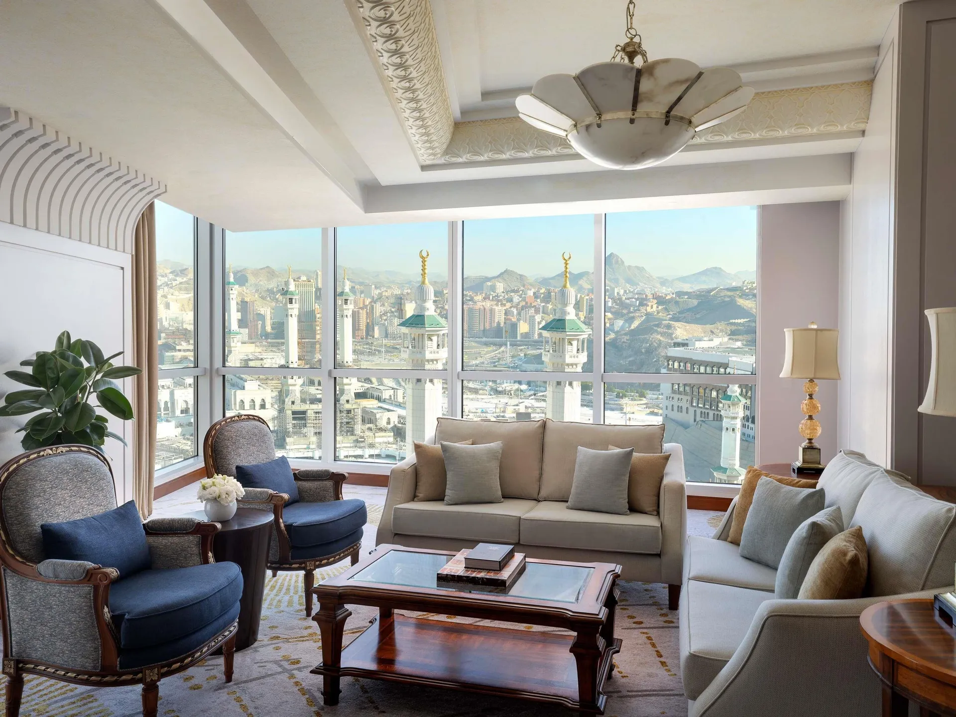 individually decorated, in-room safe, minibar, Premium bedding at Raffles Makkah Palace