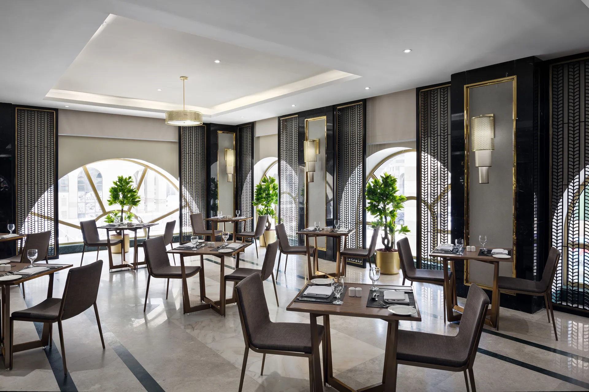 Saja Al Madinah Hotel – lunch, dinner served; international cuisine, Breakfast