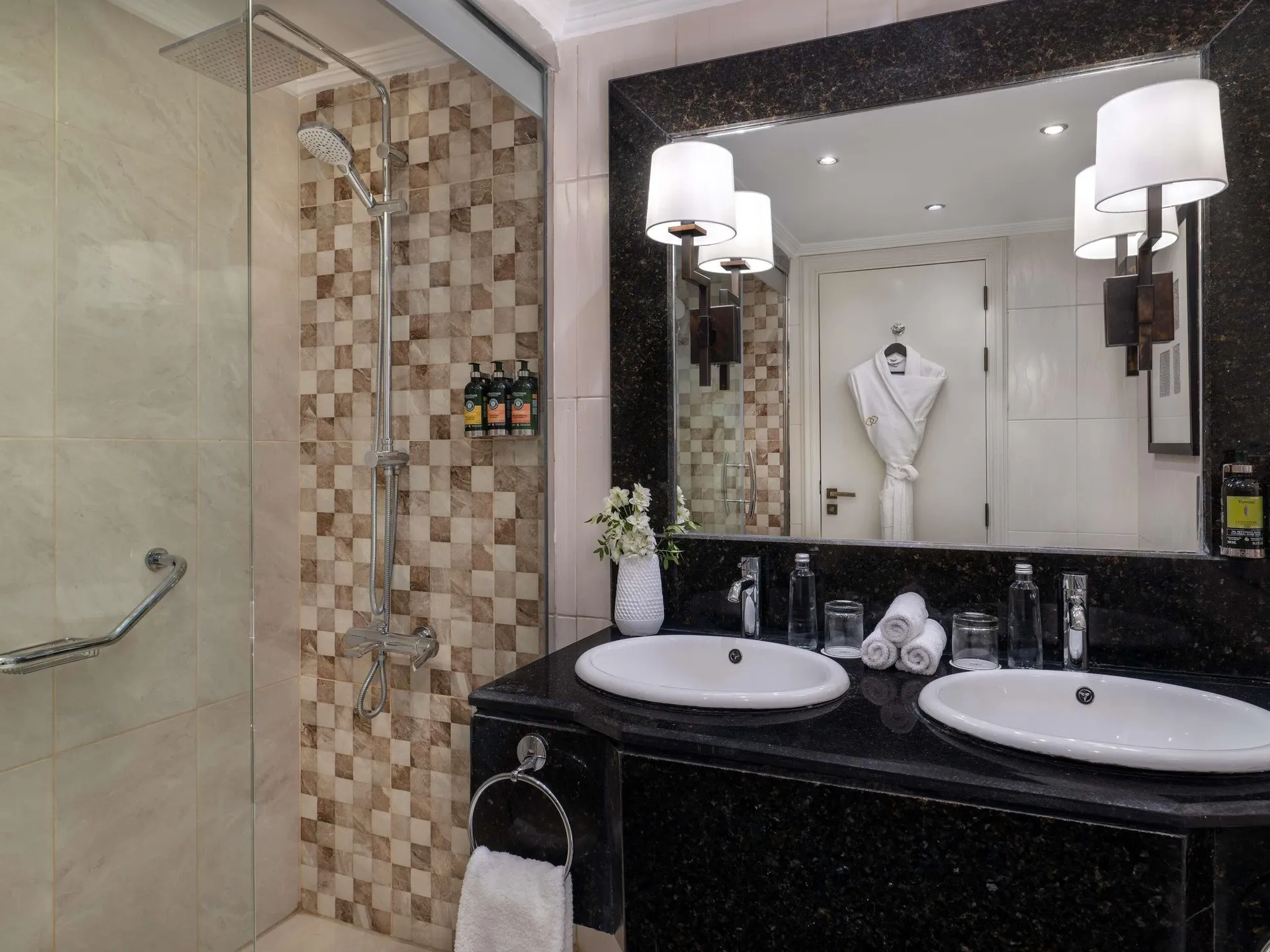 Classic Room, 1 King Bed at Sofitel Shahd Al Madinah
