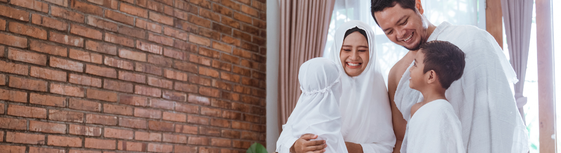 A family performing Umrah together